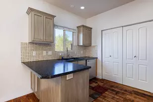 300 N 300 E, Kanab, UT 84741 - Photo 15