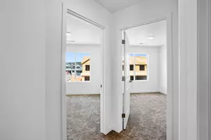 2214 S Wolverine Way, Washington, UT 84780 - Photo 17