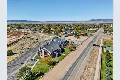 390 E 300 South St #1B, 3B, 6B, 9B, Parowan, UT 84761 - Photo 3