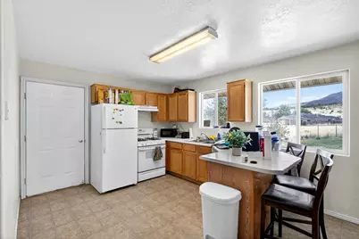 4278/4280 N Wagon Wheel Dr, Enoch, UT 84721 - Photo 7