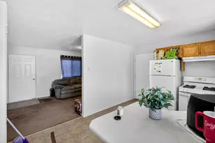 4278/4280 N Wagon Wheel Dr, Enoch, UT 84721 - Photo 9