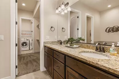 2073 N Coral Ridge Dr, Washington, UT 84780 - Photo 17