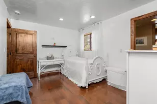 892 S Cambridge Dr, Saint George, UT 84770 - Photo 33