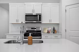 1639 S Sinawava Dr, Washington, UT 84780 - Photo 17