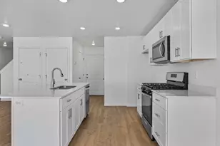 2203 S Wolverine Way, Washington, UT 84780 - Photo 23