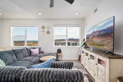 221 N Cliff Side Dr #301, Hurricane, UT 84737 - Photo 13