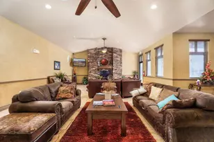 221 N Cliff Side Dr, Hurricane, UT 84737 - Photo 33