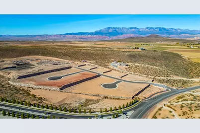 3402 S 1160 Cir W #28, Hurricane, UT 84737 - Photo 9