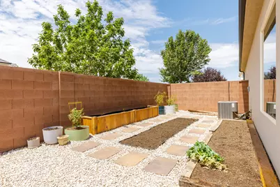 2252 E Fieldstone Cir, Saint George, UT 84790 - Photo 37
