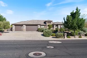 758 N Highland Pkwy, Washington, UT 84780 - Photo 43