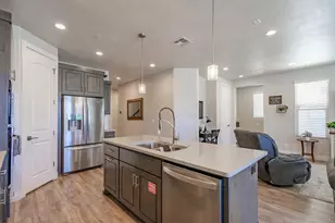 2322 N Park Center Dr, Washington, UT 84780 - Photo 33