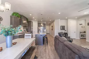 2322 N Park Center Dr, Washington, UT 84780 - Photo 29