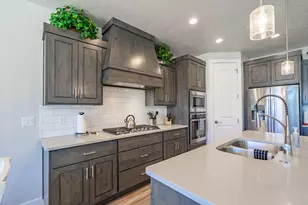 2322 N Park Center Dr, Washington, UT 84780 - Photo 33