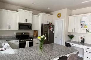 668 E Fiddlers Cove Dr, Cedar City, UT 84721 - Photo 7