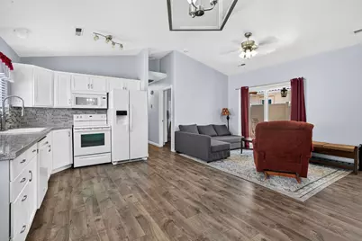 1360 E Telegraph St #5, Washington, UT 84780 - Photo 9
