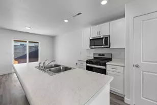 1613 S Fins Rd, Washington, UT 84780 - Photo 7