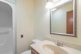 833 E McKinley Wy, Saint George, UT 84790 - Photo 37