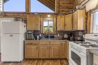 895 W Main St W, Pine Valley, UT 84781 - Photo 15