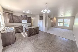 256 N 2585 W, Hurricane, UT 84737 - Photo 7