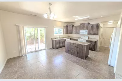256 N 2585 W, Hurricane, UT 84737 - Photo 5