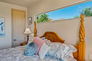 1040 N Berkshire Dr, Washington, UT 84780 - Photo 33