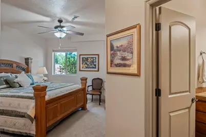 1040 N Berkshire Dr, Washington, UT 84780 - Photo 65