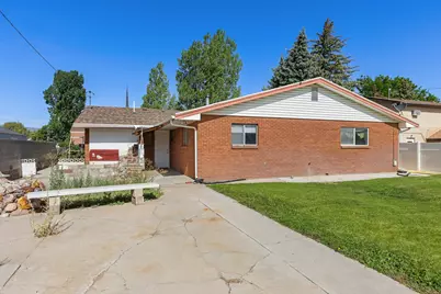 81 S Center St, Enterprise, UT 84725 - Photo 25