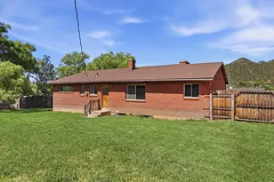 70 N Main St, Glendale, UT 84729 - Photo 7