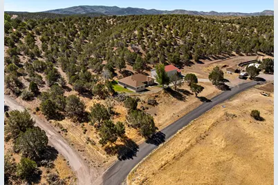 595 S 1200 E, Enterprise, UT 84725 - Photo 37
