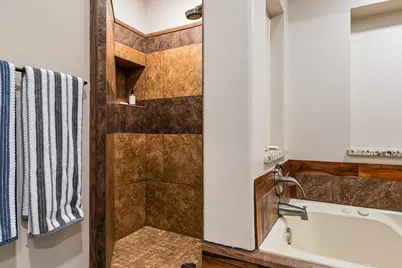 595 S 1200 E, Enterprise, UT 84725 - Photo 17