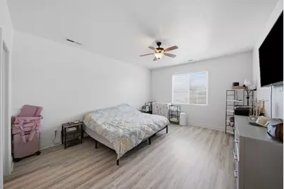 107 N 3450 W, Hurricane, UT 84737 - Photo 11