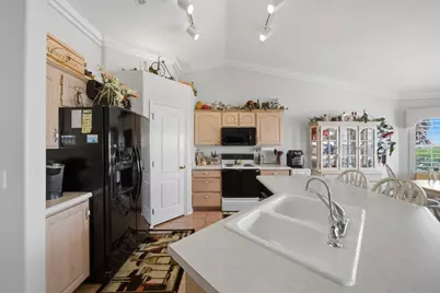 225 N Valley View Dr #19, Saint George, UT 84770 - Photo 11