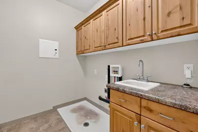 1610 W 100 N #10, Saint George, UT 84770 - Photo 37