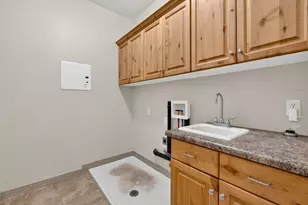 1610 W 100 N, Saint George, UT 84770 - Photo 37