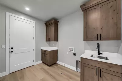 2433 N Locust Street, Cedar City, UT 84721 - Photo 13