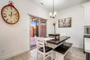 1367 E Vista Roja Pl, Washington, UT 84780 - Photo 19