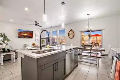 1367 E Vista Roja Pl, Washington, UT 84780 - Photo 11