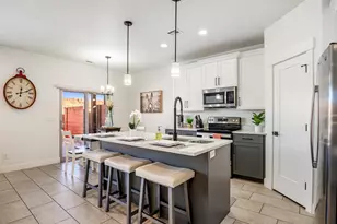 1367 E Vista Roja Pl, Washington, UT 84780 - Photo 21