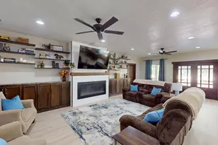 165 N Main St, Leeds, UT 84746 - Photo 5