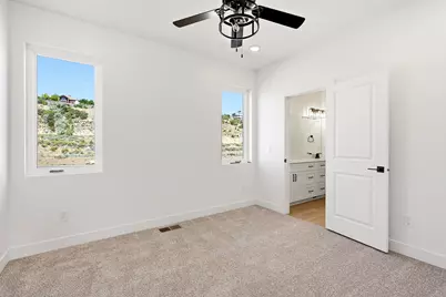 694 S Liberty Cove Dr, Cedar City, UT 84720 - Photo 15