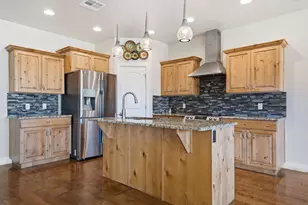 649 S Haley Dr, Washington, UT 84780 - Photo 7