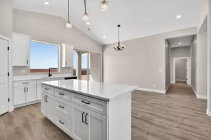 1193 W Kokopelli St, Hildale, UT 84784 - Photo 11