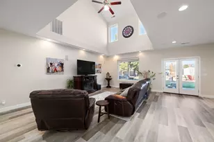 2057 S Solana Cir, Washington, UT 84780 - Photo 5