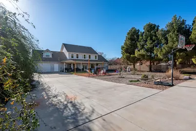 2057 S Solana Cir, Washington, UT 84780 - Photo 37