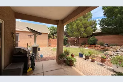 1806 N Dixie Downs Rd #12, Saint George, UT 84770 - Photo 25
