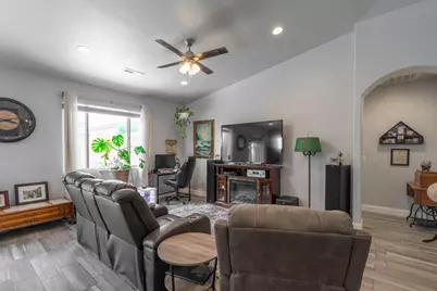 3544 W 150 St N, Hurricane, UT 84737 - Photo 5