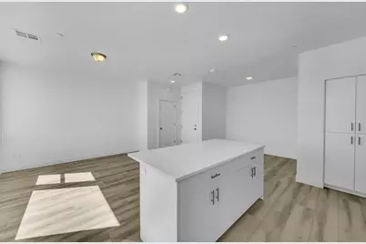 5599 S Carnelian Parkway #204, Saint George, UT 84790 - Photo 7