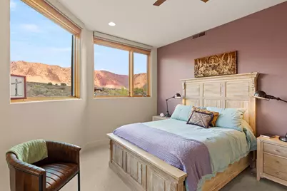 1215 Tuweap Dr, Ivins, UT 84738 - Photo 15