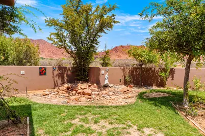 1215 Tuweap Dr, Ivins, UT 84738 - Photo 27