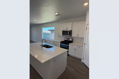 1362 S Gulch Ln, Washington, UT 84780 - Photo 11